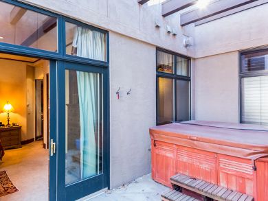 Luxury and One Block From Little Nell Hotel Sleeps 12